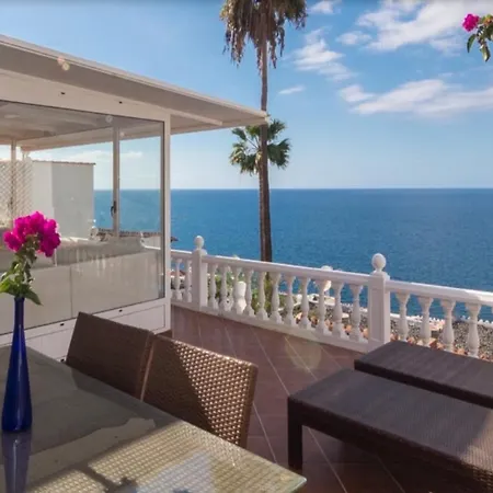 Nyaraló Sunset Balcony With Ocean Views And Pool Access