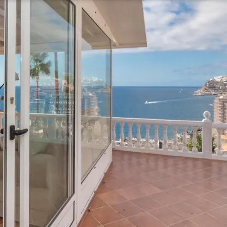 Sunset Balcony With Ocean Views Holiday home