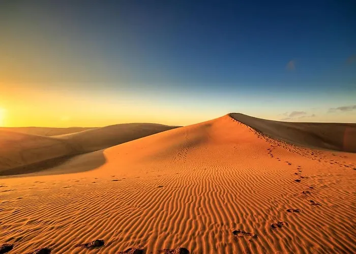 Sunset Balcony With Ocean Views And Pool Access *